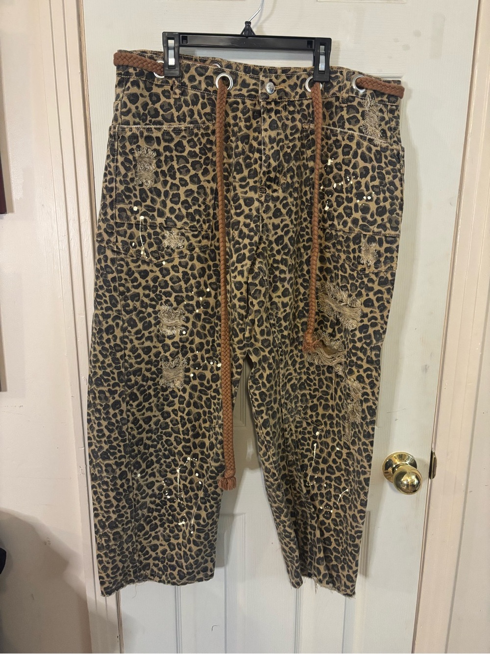 Leopard-Print Wide-Leg Jeans with Rope Waist in Tan/Black